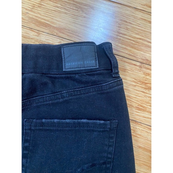 American Eagle Next Level Stretch Black Denim Mini Skirt Women Sz 2 Distressed - Picture 7 of 11